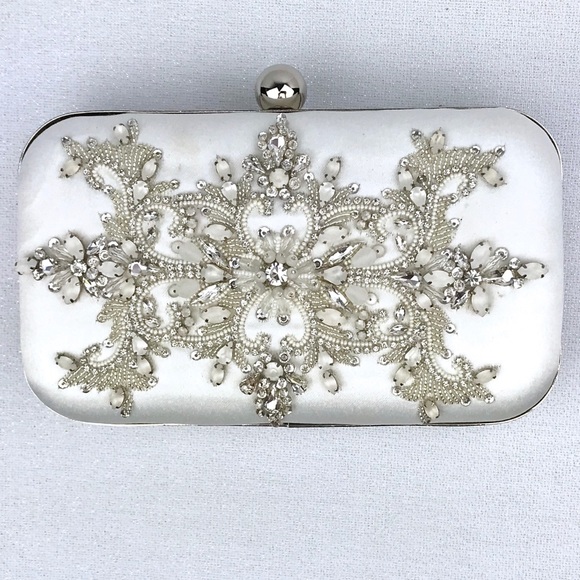 Anthropologie Handbags - HOST PICK!💗💗 BHLDN Brigette Bridal Clutch Bead💍